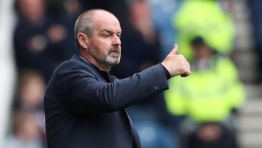 Eks-Bek Chelsea Steve Clarke Tangani Skotlandia, Berburu Qatar 2022