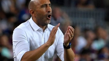 Abelardo, Eks-Bek Barcelona, Tinggalkan Pos Pelatih Alaves