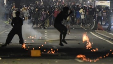 Aparat Tambah Pengamanan Hadapi Pendukung 02 di Sekitar Gedung Bawaslu