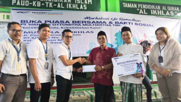 WOM Finance Beri Bantuan ke Masjid dan Anak Yatim di Semarang