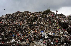 KLHK Segel 4 Lokasi Penimbunan Sampah Ilegal di Bogor