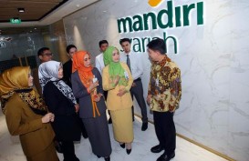 Mandiri Syariah Ajak 1.000 Anak Yatim Belanja Pakaian Lebaran