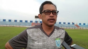 Prediksi Arema Vs Persela, Aji Santoso Akui Persela Belum Stabil