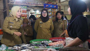 Harga Bahan Pokok di Palembang Terkendali