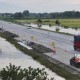 Trans Jawa Tersambung, Tol Ngawi-Kertosono Kebanjiran Pemudik