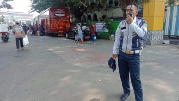 JELAJAH LEBARAN JAWA BALI 2019 : Suka Duka Suparman, Tak Pulang Kampung Demi Kelancaran Mudik