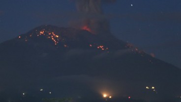 Gunung Agung Bali Kembali Erupsi