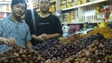 Makanlah Kurma, Ini Deretan Khasiatnya