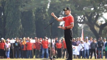 Pemudik Lantunkan Doa untuk Ani Yudhoyono