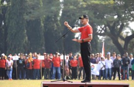 Pemudik Lantunkan Doa untuk Ani Yudhoyono