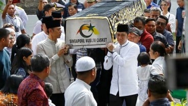 Jenazah Ani Yudhoyono Tiba di Rumah Duka Cikeas 23.05 WIB