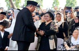 Makna Keakraban SBY dan Megawati di Pemakaman Ani Yudhoyono