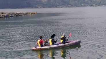 JELAJAH LEBARAN JAWA-BALI 2019: Kisah Raksasa Kebo Iwa, Legenda di Danau Batur
