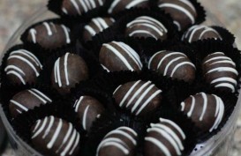 Manisnya Bisnis Kurma Cokelat di Hari Raya