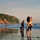 106 Wisatawan Tersengat Ubur - ubur di Pantai Parangtritis
