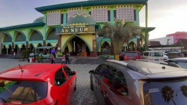 JELAJAH LEBARAN JAWA BALI 2019 : Tidak Kebagian Hotel di Malang, Wisatawan Bisa Isitirahat di Masjid Depan Alun-Alun Kota Batu