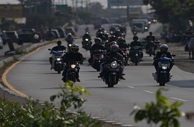 Malam Hari, Pemudik Sepeda Motor Mulai Penuhi Jalur Pantura