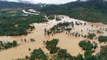 Akses ke Indonesia Morowali Industrial Park Terisolasi Dampak Banjir