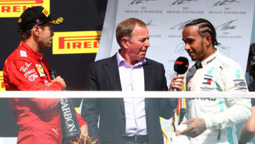 Menang Kontroversial di GP Kanada vs Vettel, Ini Komentar Hamilton
