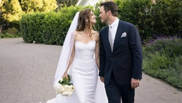 Chris Pratt dan Katherine Schwarzenegger Pamer Foto Pernikahan