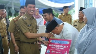 Rajin Sholat Subuh, Harnojoyo Berangkatkan 20 Orang Umroh