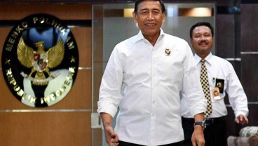 Rencana Pembunuhan : Menkopolhukam Tangkis Anggapan 'Wiranto Lebay'