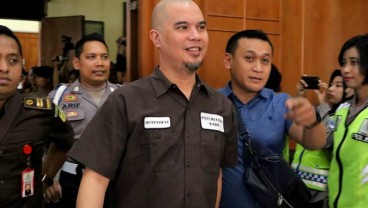 Terbang dari Surabaya, Ahmad Dhani Masuk Sel Isolasi di Lapas Cipinang