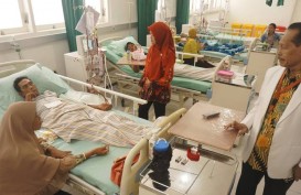 Indonesia Kebanyakan Dokter, Tetapi Terpusat di Kota Besar