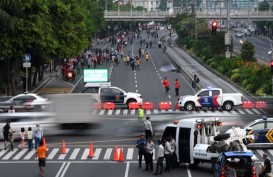 Jelang Perayaan HUT Ke-492 Jakarta, Masyarakat Mulai Padati Bundaran HI