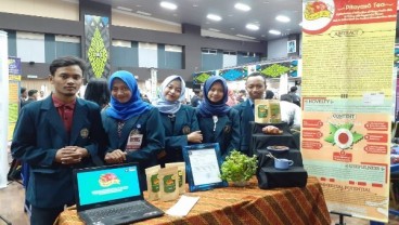 Teh Daun Kulit Buah Naga Karya Mahasiswa UB Raih Prestasi Internasional