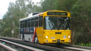 Seperti Apa O-Bahn Busway, Angkutan Massal Perkotaan di Indonesia?