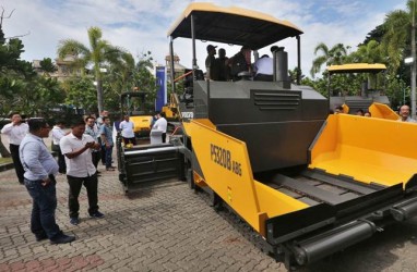 KEPASTIAN BERUSAHA : Pebisnis Tunda Investasi Alat Baru