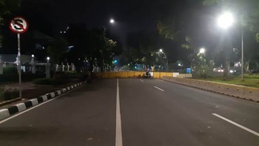 JELANG PUTUSAN MK, Begini Situasi Jalan Medan Merdeka Barat Rabu Malam Ini