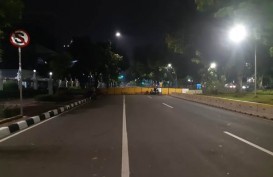 JELANG PUTUSAN MK, Begini Situasi Jalan Medan Merdeka Barat Rabu Malam Ini