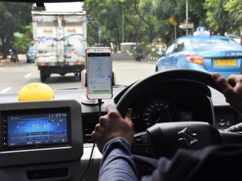 Kemenhub : Aplikator Taksi Online Jangan Tambah Mitra Pengemudi