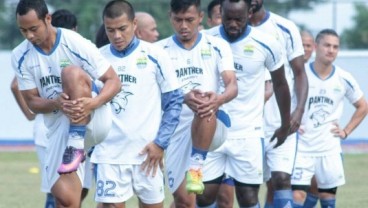 Robert Berhrap Vizcarra Segera Come Back Perkuat Persib Bandung