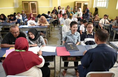 Jalur Prestasi Jadi 15%, Ganjar : Kalau Cemas, Konsultasi ke Dinas