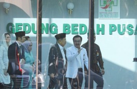 Wapres Jusuf Kalla Jenguk Wali Kota Risma, Begini Perkembangannya