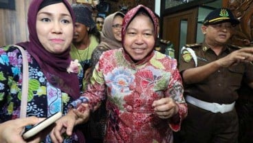 Hendropriyono Jenguk Wali Kota Risma di ICU