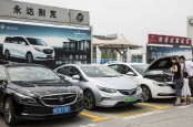 Standar Emisi Dinaikkan, Dealer Mobil di China Kelimpungan