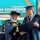 Pengusaha TP Rachmat Dianugerahi Gelar Honoris Causa oleh ITB