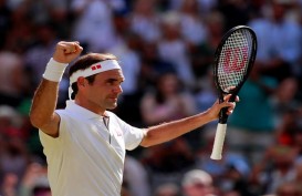 Roger Federer Ajari Pangeran George Bermain Tenis