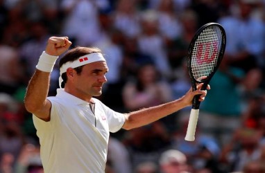 Roger Federer Ajari Pangeran George Bermain Tenis