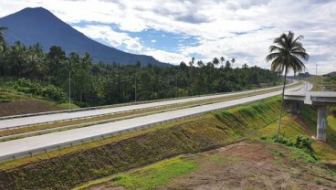 Jokowi Pastikan Jalan Tol Manado-Bitung segera Diselesaikan