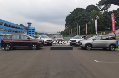 Wuling Kenalkan Varian Almaz 7 Penumpang