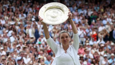 Simona Halep Juara Wimbledon Setelah Taklukkan Serena Williams