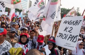 Viral Guru Honorer Banten Tinggal di WC Sekolah, Jusuf Kalla Dorong Guru Honorer Alih Status
