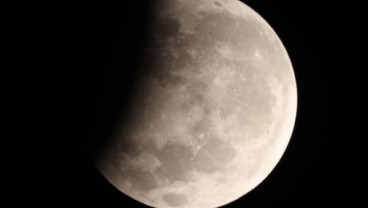 Foto-foto Gerhana Bulan Sebagian 17 Juli 2019 