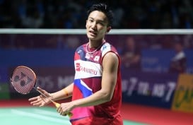 Gagal di Indonesia Open 2019, Momota Belum Setara Taufik Hidayat