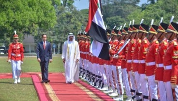 21 Dentuman Meriam Sambut Pangeran Abu Dhabi di Istana Bogor